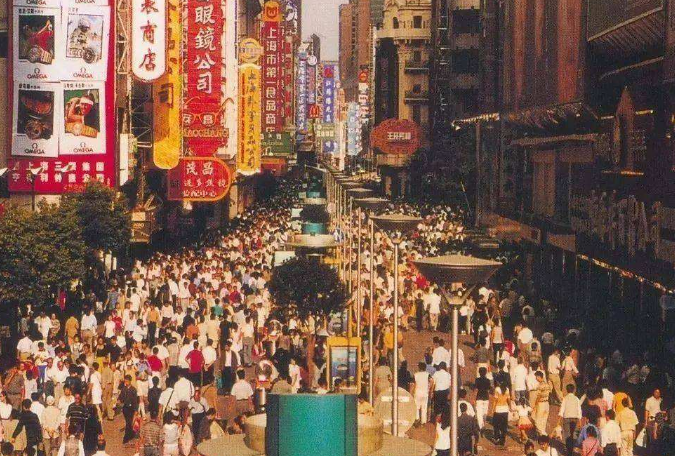 上海南京路步行街店铺