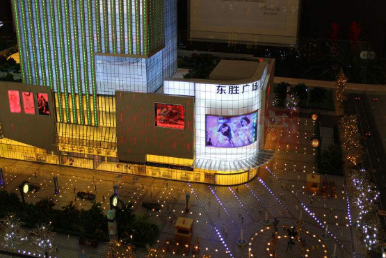 东胜大广场具体位置图片